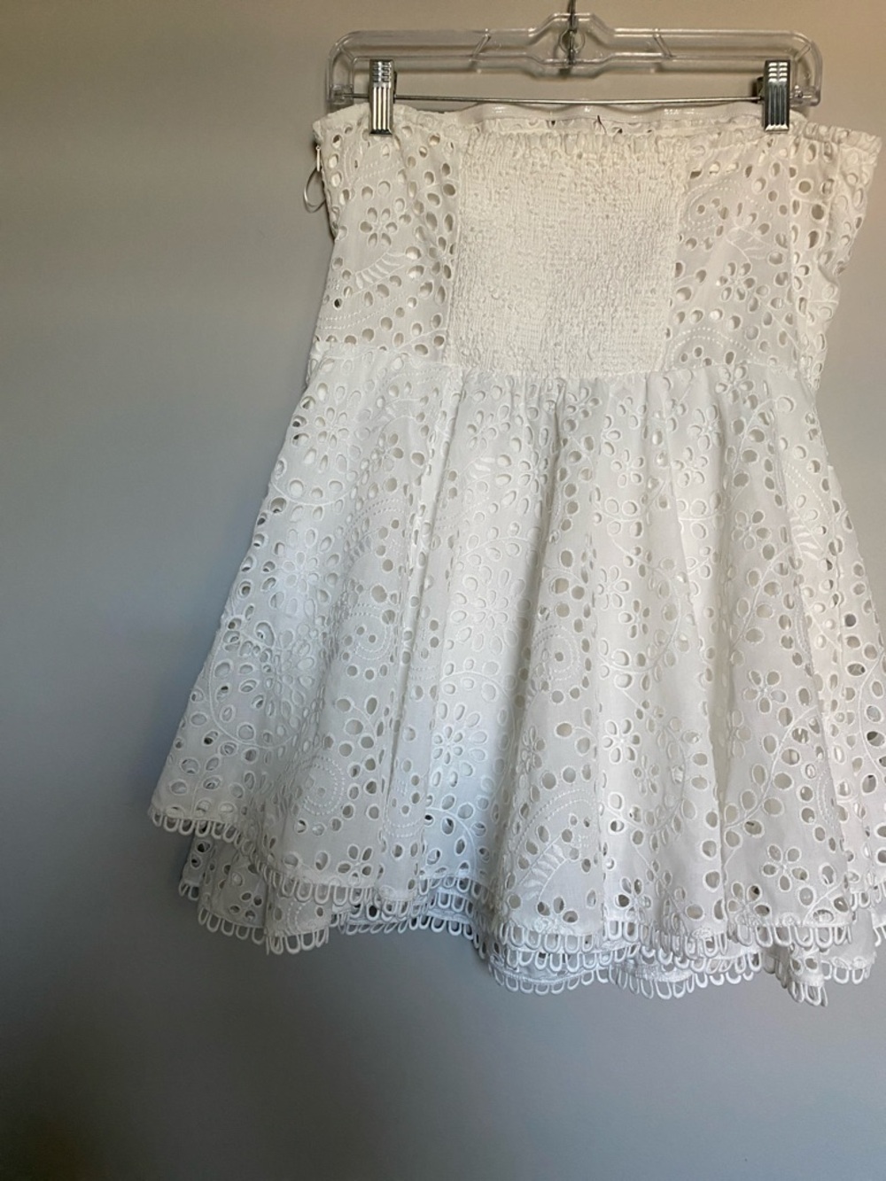 ASTR Deasia Strapless White Eyelet Mini Dress size L NWOT - Picture 4 of 8